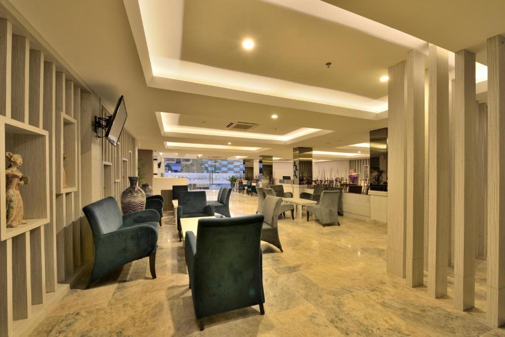 Tjokro Hotel פקאנבארו מראה חיצוני תמונה